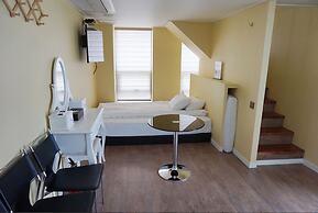 Myeongdong MOM House