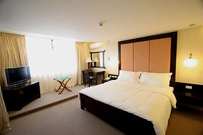 Coron Gateway Hotel & Suites