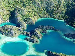 Coron Gateway Hotel & Suites