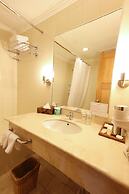 Harmoni Suites Hotel