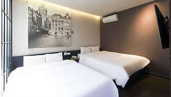 2 Heaven Hotel