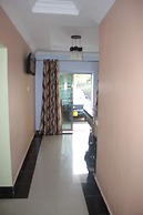 Way Side Hotel