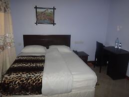 Way Side Hotel