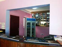 Way Side Hotel