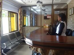 Way Side Hotel
