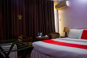 Hotel Aquiline