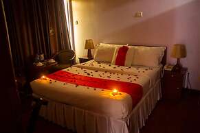 Hotel Aquiline