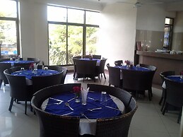 Golden Park Hotel