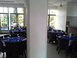 Golden Park Hotel