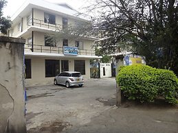 Midway Hotel