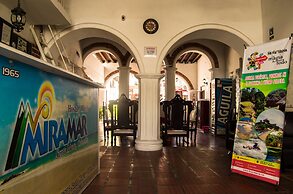 Hotel Miramar - Hostel