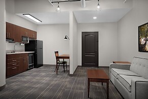 The Suites Hotel at Waterfront Plaza