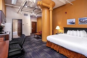 The Suites Hotel at Waterfront Plaza