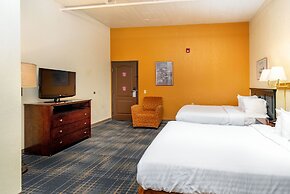 The Suites Hotel at Waterfront Plaza