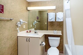 The Suites Hotel at Waterfront Plaza