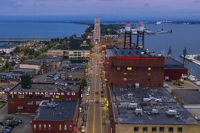 The Suites Hotel at Waterfront Plaza