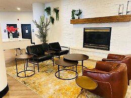 The Suites Hotel at Waterfront Plaza