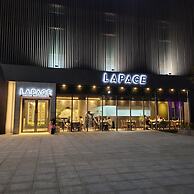 Queen Vell Hotel & Wedding