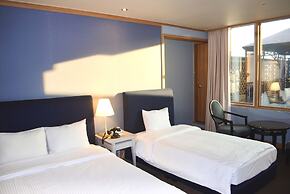 Queen Vell Hotel & Wedding