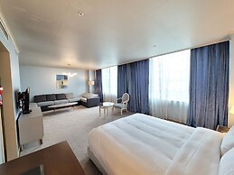 Queen Vell Hotel & Wedding