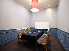 Queen Vell Hotel & Wedding