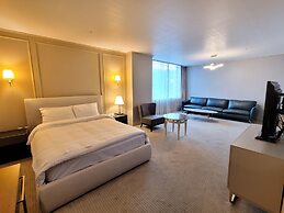 Queen Vell Hotel & Wedding