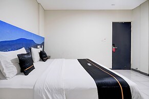 Townhouse Oak Cihampelas Near Ciwalk Formerly Promenade Hotel