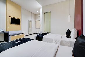 Townhouse Oak Cihampelas Near Ciwalk Formerly Promenade Hotel