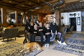 Basur - das Schihotel am Arlberg