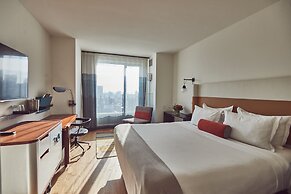 Hotel Indigo Lower East Side New York by IHG