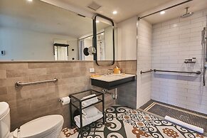 Hotel Indigo Lower East Side New York by IHG