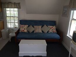 Angie's Guest Cottage