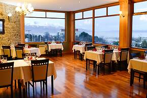 Altos Ushuaia Hotel & Resto