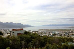 Altos Ushuaia Hotel & Resto