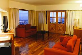 Altos Ushuaia Hotel & Resto