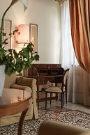Hotel Villa Policreti
