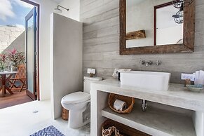 Lula Tulum, a Small Luxury Hotel