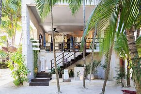 Lula Tulum, a Small Luxury Hotel