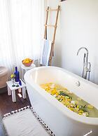 Lula Tulum, a Small Luxury Hotel