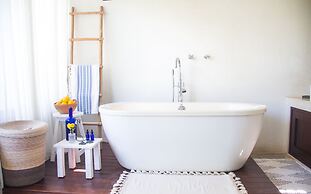 Lula Tulum, a Small Luxury Hotel