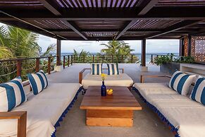 Lula Tulum, a Small Luxury Hotel
