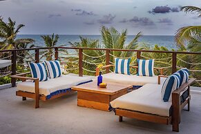 Lula Tulum, a Small Luxury Hotel