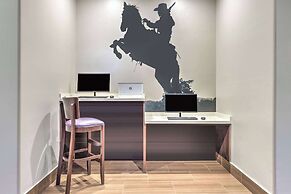 La Quinta Inn & Suites by Wyndham Tyler - University Area