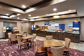 Holiday Inn Express & Suites Billings by IHG