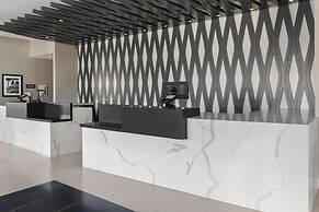 Residence Inn New York The Bronx At Metro Center Atrium