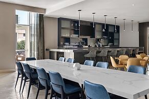 Residence Inn New York The Bronx At Metro Center Atrium