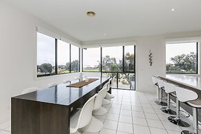 Beach & Golf Stays Torquay