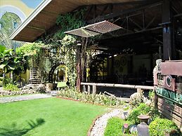 Country Village Hotel