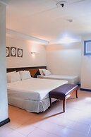 Country Village Hotel