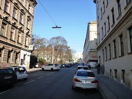 Flatprovider Comfort Eduard Apartment